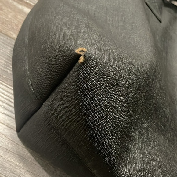 Gucci Coated Canvas Large Trademark Logo Travel Tote - Picture 5 of 10